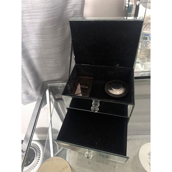 Luxury Glam Mirrored Vanity Organizer – Velvet Interior Makeup Drawer - Picture 8 of 14